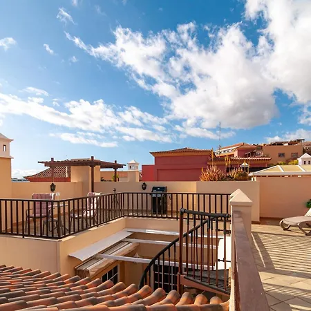 Beautiful 2 Bedroom Penthouse Terrazas Del Duque Apartman