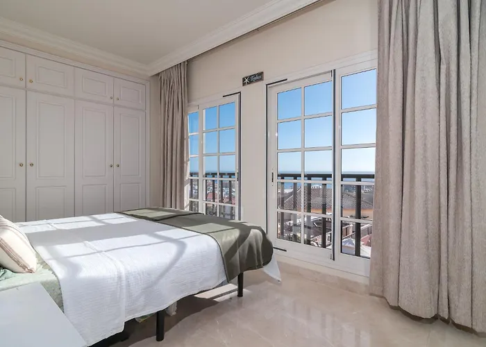 Beautiful 2 Bedroom Penthouse Terrazas Del Duque