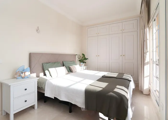 Апартаменти Beautiful 2 Bedroom Penthouse Terrazas Del Duque