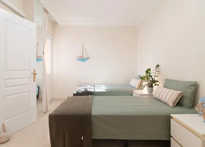 Beautiful 2 Bedroom Penthouse Terrazas Del Duque Апартаменти