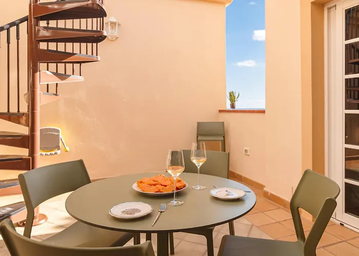 Апартаменти Beautiful 2 Bedroom Penthouse Terrazas Del Duque