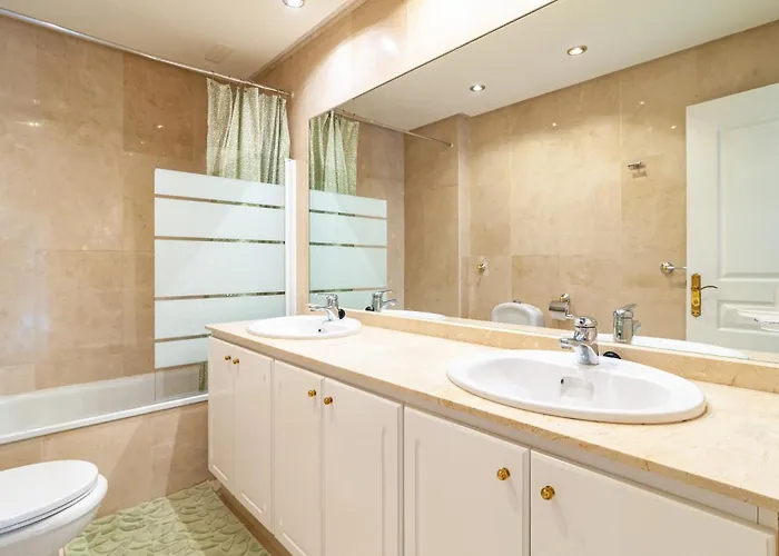 Beautiful 2 Bedroom Penthouse Terrazas Del Duque *