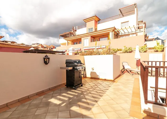 Апартаменти Beautiful 2 Bedroom Penthouse Terrazas Del Duque