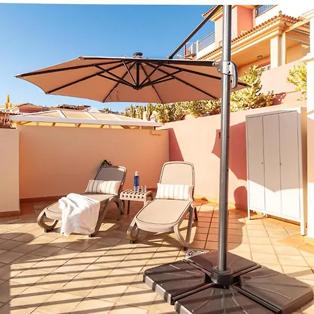 アパート Beautiful 2 Bedroom Penthouse Terrazas Del Duque アデヘ