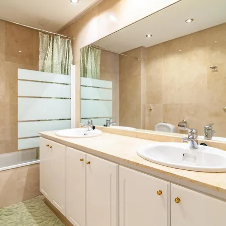 Beautiful 2 Bedroom Penthouse Terrazas Del Duque *