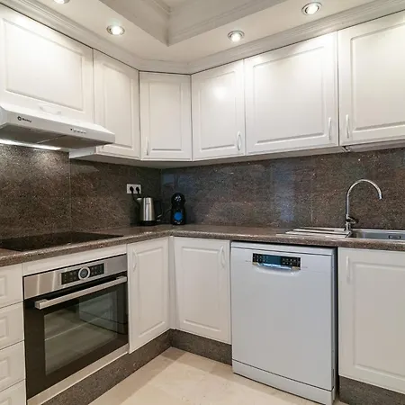 アパート Beautiful 2 Bedroom Penthouse Terrazas Del Duque アデヘ